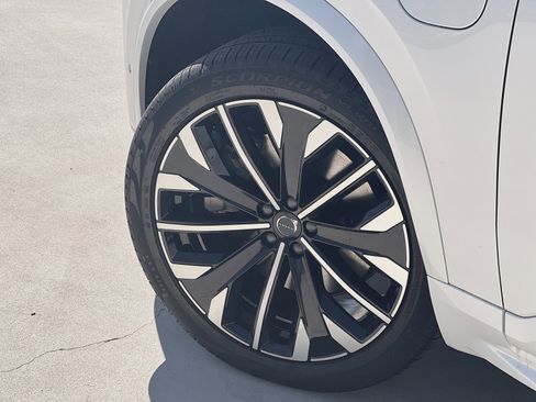 New 2026 Volvo XC90 T8 Ultra AWD/4WD image 12