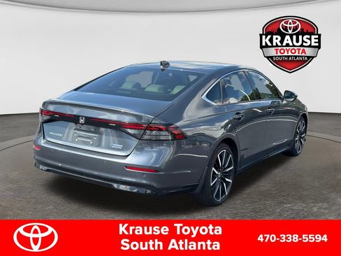 Used 2024 Honda Accord Touring image 8