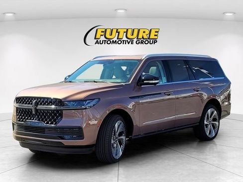 New 2026 Lincoln Navigator L Black Label AWD/4WD image 2