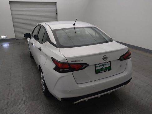 Used 2023 Nissan Versa S FWD image 6