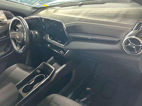 Used 2025 Chevrolet Equinox LT FWD image 35
