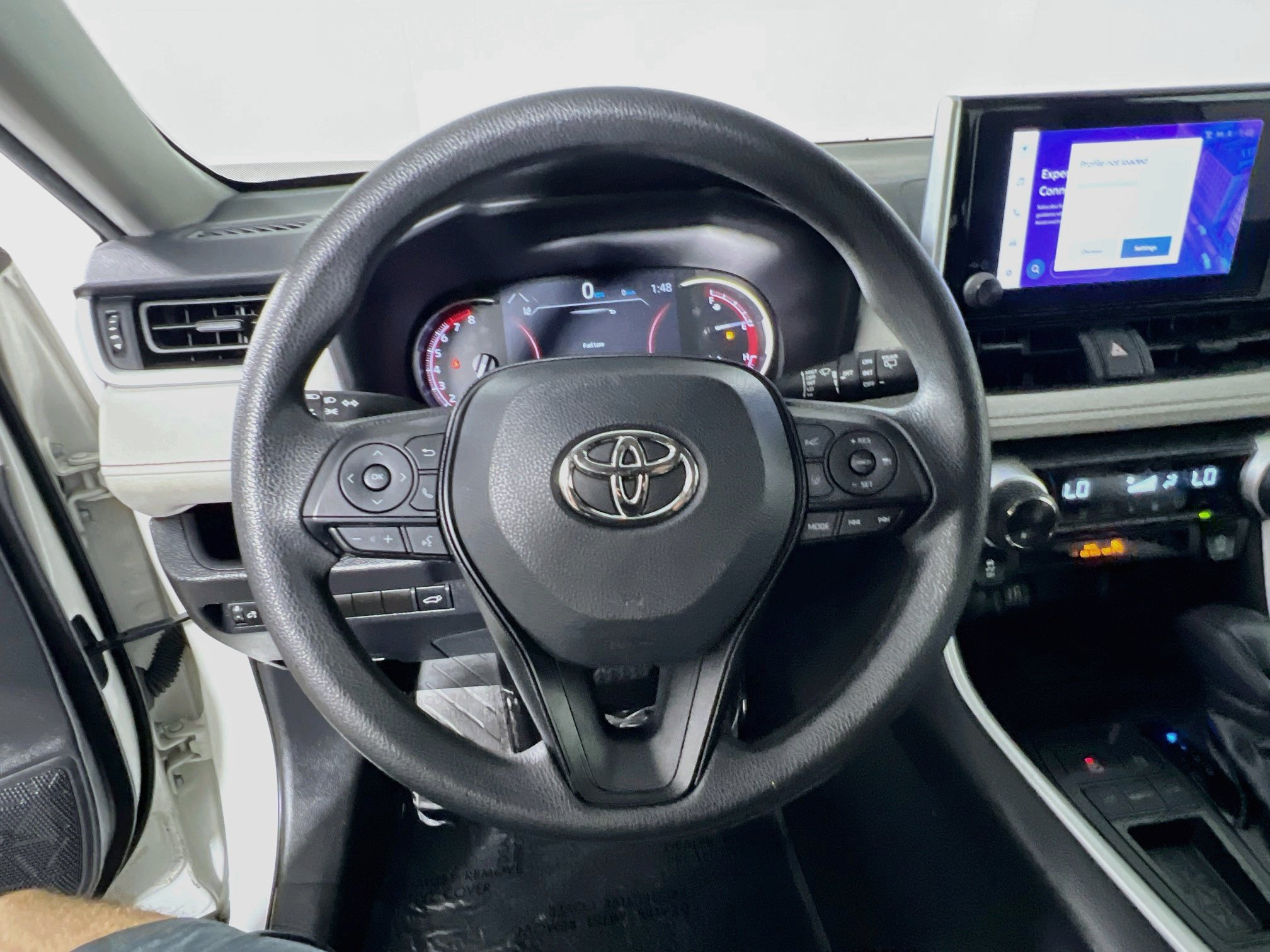 Used 2023 Toyota RAV4 XLE w/ Convenience Package FWD image 18