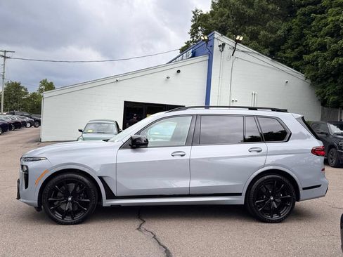 Used 2024 BMW X7 M60i w/ Executive Package AWD/4WD image 3