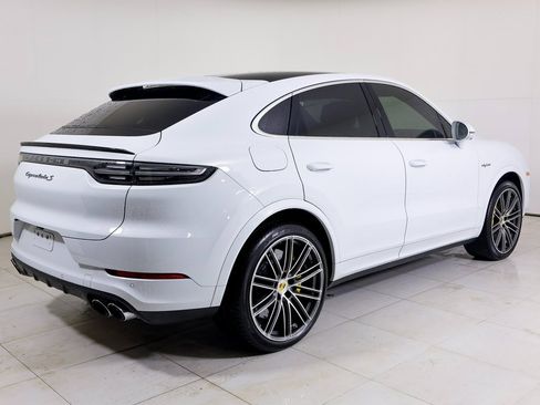 Certified 2023 Porsche Cayenne Turbo S image 27