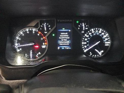 Used 2023 Toyota Tundra Limited w/ Power Package image 12