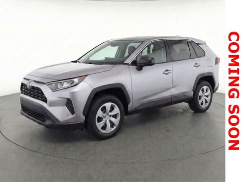 Used 2023 Toyota RAV4 LE image 1