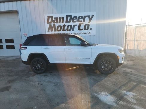 New 2025 Jeep Grand Cherokee Limited image 13