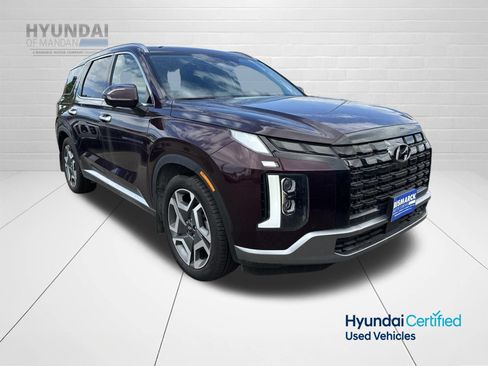 Used 2023 Hyundai Palisade Limited AWD/4WD image 2