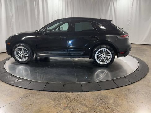 Used 2024 Porsche Macan AWD/4WD image 11
