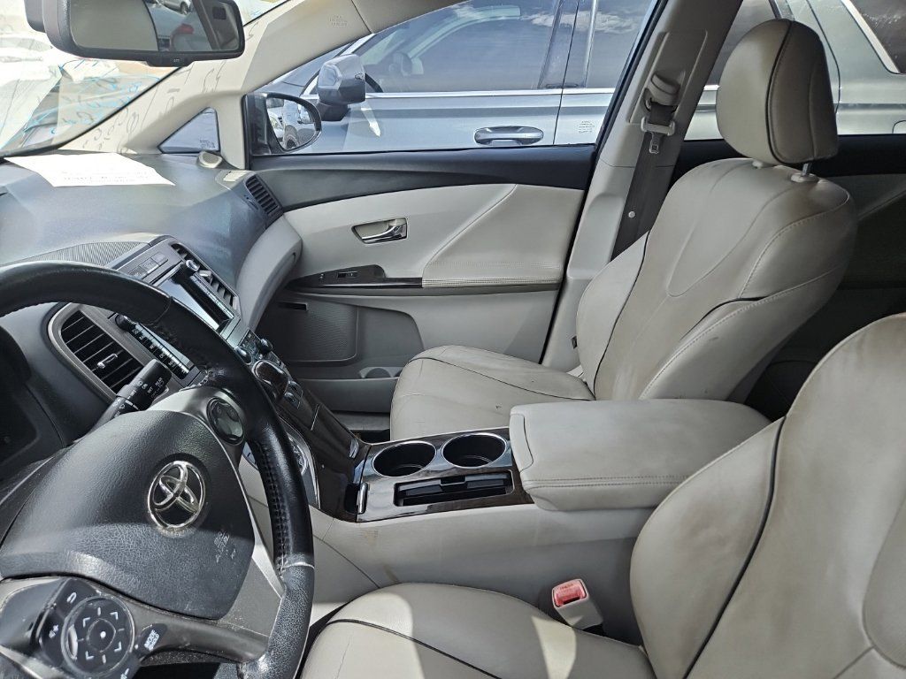 Used 2014 Toyota Venza Limited w/ Tow Prep Package AWD/4WD image 5