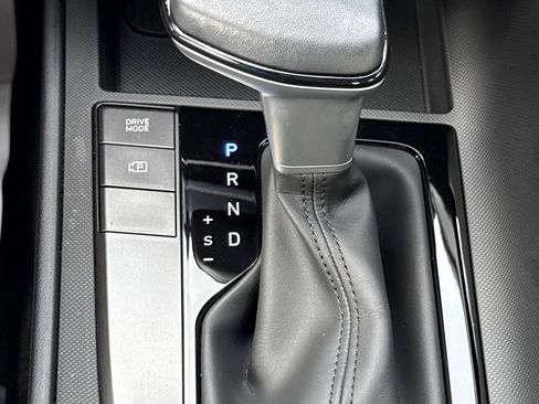 Certified 2025 Hyundai Elantra Sport image 26