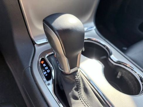 Used 2022 Jeep Grand Cherokee Limited AWD/4WD image 20