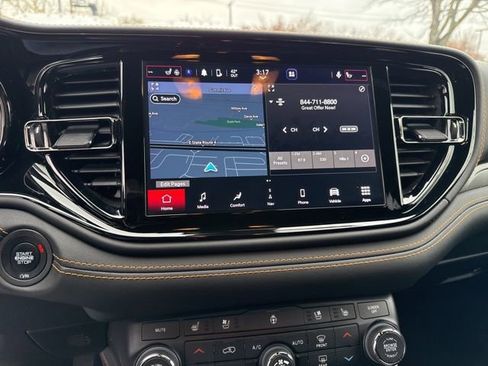 Used 2023 Dodge Durango R/T image 7