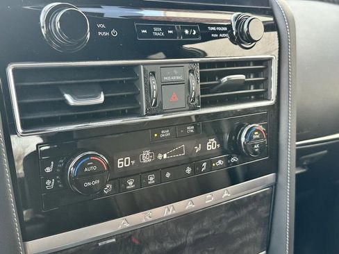 Used 2024 Nissan Armada Platinum w/ Captain's Chairs Package image 18