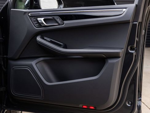 New 2026 Porsche Macan S image 41