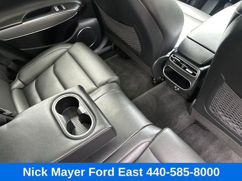 Used 2025 Genesis GV70 2.5T w/ Select Package image 27