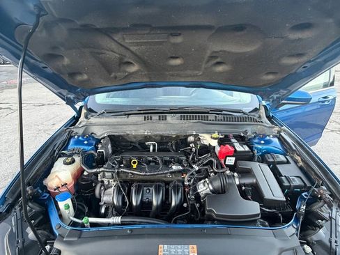 Used 2017 Ford Fusion SE w/ Fusion SE Technology Package image 27