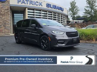 Used 2023 Chrysler Pacifica Limited w/ S Appearance Package FWD 360° Tour