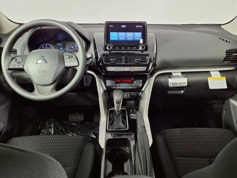 New 2025 Mitsubishi Eclipse Cross LE image 12