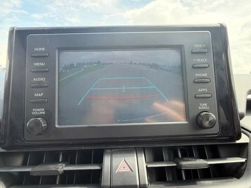 Used 2019 Toyota RAV4 XLE w/ Carpet Mat Package AWD/4WD image 26