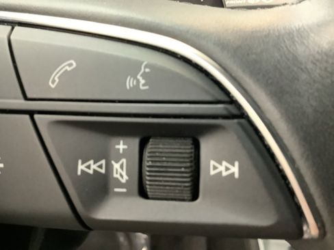 Used 2023 Audi Q3 2.0T Premium image 17