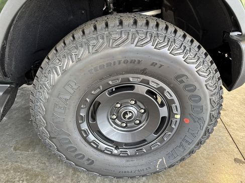 New 2025 Ford Bronco Outer Banks w/ Sasquatch Package image 8