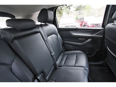 Used 2025 MAZDA CX-70 3.3 Turbo w/ Preferred Package image 11