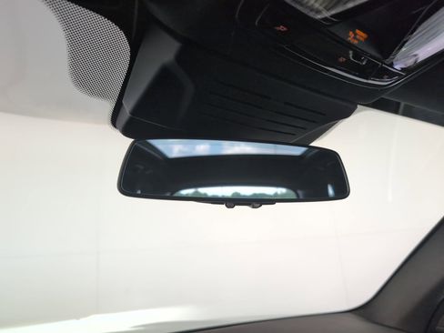 Used 2026 BMW X5 sDrive40i w/ Premium Package image 17