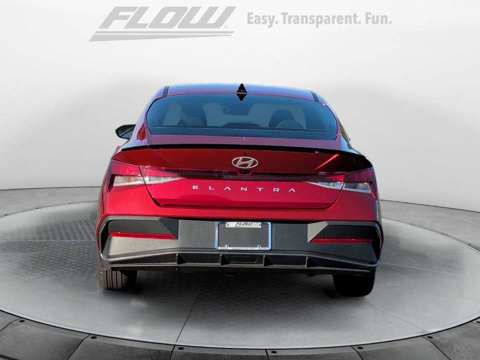Certified 2025 Hyundai Elantra Sport FWD image 6
