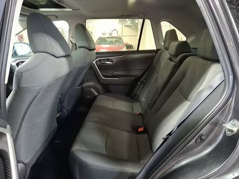 Used 2022 Toyota RAV4 XLE w/ Convenience Package AWD/4WD image 22