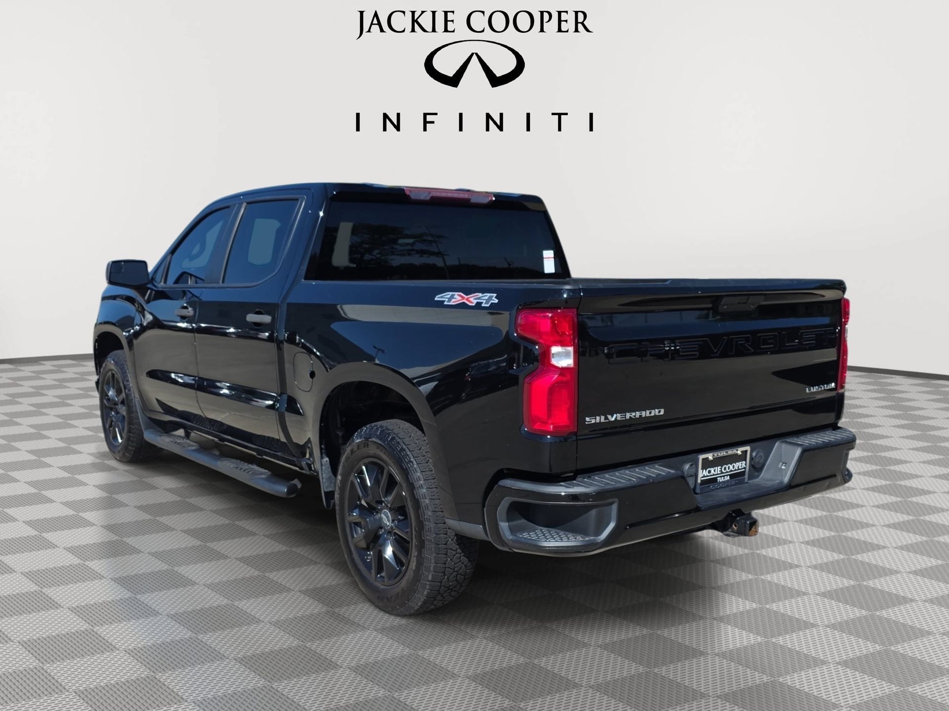 Used 2021 Chevrolet Silverado 1500 Custom AWD/4WD image 7