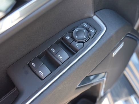 Used 2024 Chevrolet Silverado 1500 LTZ AWD/4WD image 16