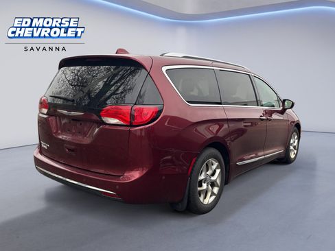 Used 2018 Chrysler Pacifica Touring-L Plus w/ Advanced Safetytec Group FWD image 5