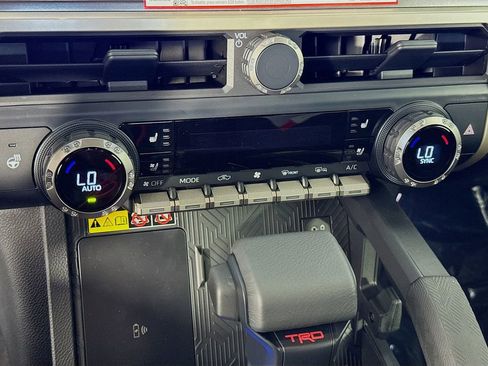 New 2025 Toyota Tacoma TRD Off-Road image 19