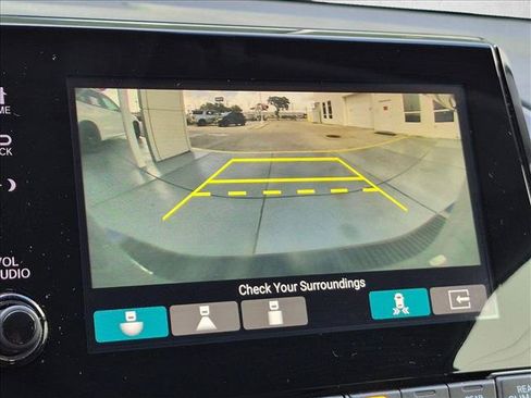 Used 2021 Honda Odyssey Touring image 11