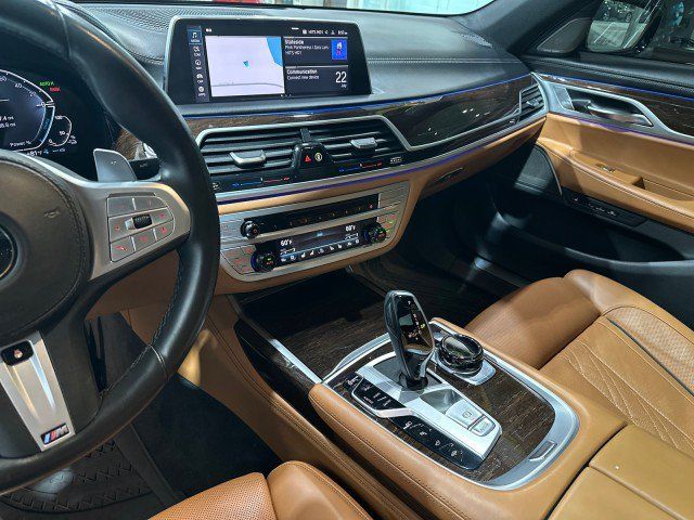 Used 2020 BMW 745e xDrive AWD/4WD image 64