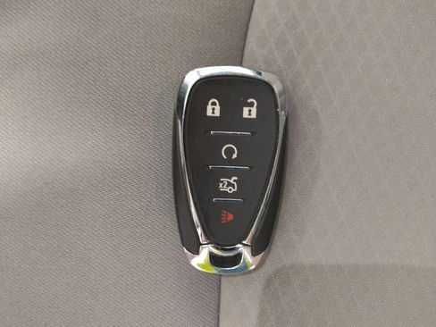 Used 2021 Chevrolet Malibu LT FWD image 32