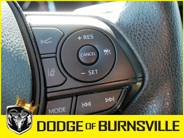 Used 2025 Toyota RAV4 LE AWD/4WD image 25