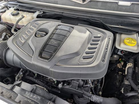 Used 2023 Jeep Wagoneer Series II AWD/4WD image 10