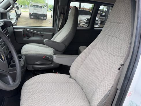 Used 2023 Chevrolet Express 3500 LT w/ LT Preferred Equipment Group image 11