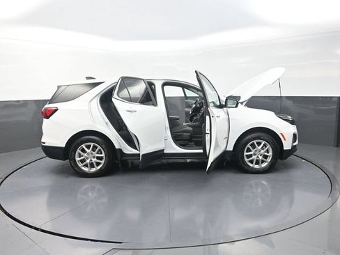 Used 2024 Chevrolet Equinox LT AWD/4WD image 46