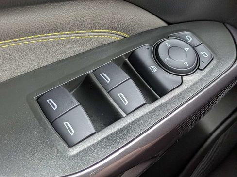 Used 2026 Chevrolet Trax ACTIV FWD image 24
