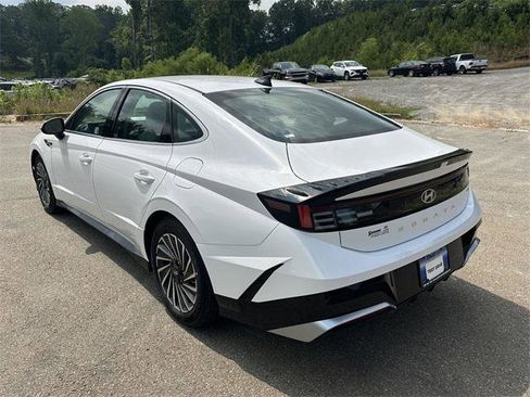 New 2025 Hyundai Sonata SEL image 3