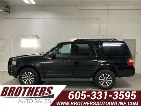 Used 2017 Ford Expedition XLT AWD/4WD image 1