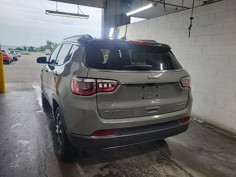 Used 2023 Jeep Compass Limited w/ Sun and Sound Group AWD/4WD image 2
