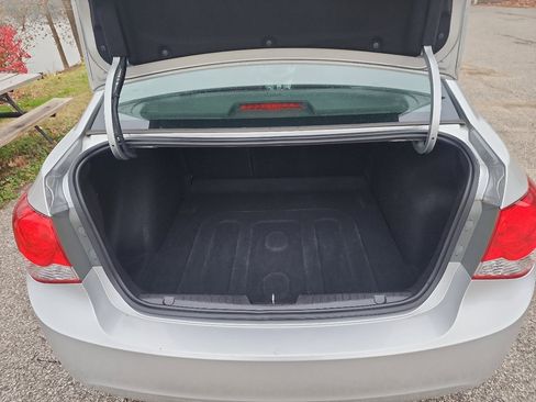 Used 2014 Chevrolet Cruze LT image 11