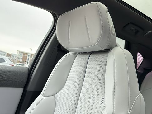 New 2026 Cadillac Optiq Luxury 2 image 23