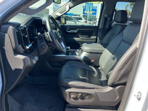 Used 2024 GMC Sierra 1500 SLT w/ SLT Premium Plus Package AWD/4WD image 10