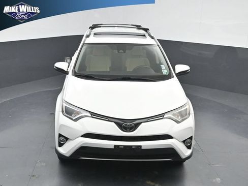 Used 2018 Toyota RAV4 XLE w/ Plus Extra Value Package FWD image 10