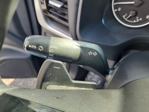Used 2023 Nissan Rogue SV FWD image 25